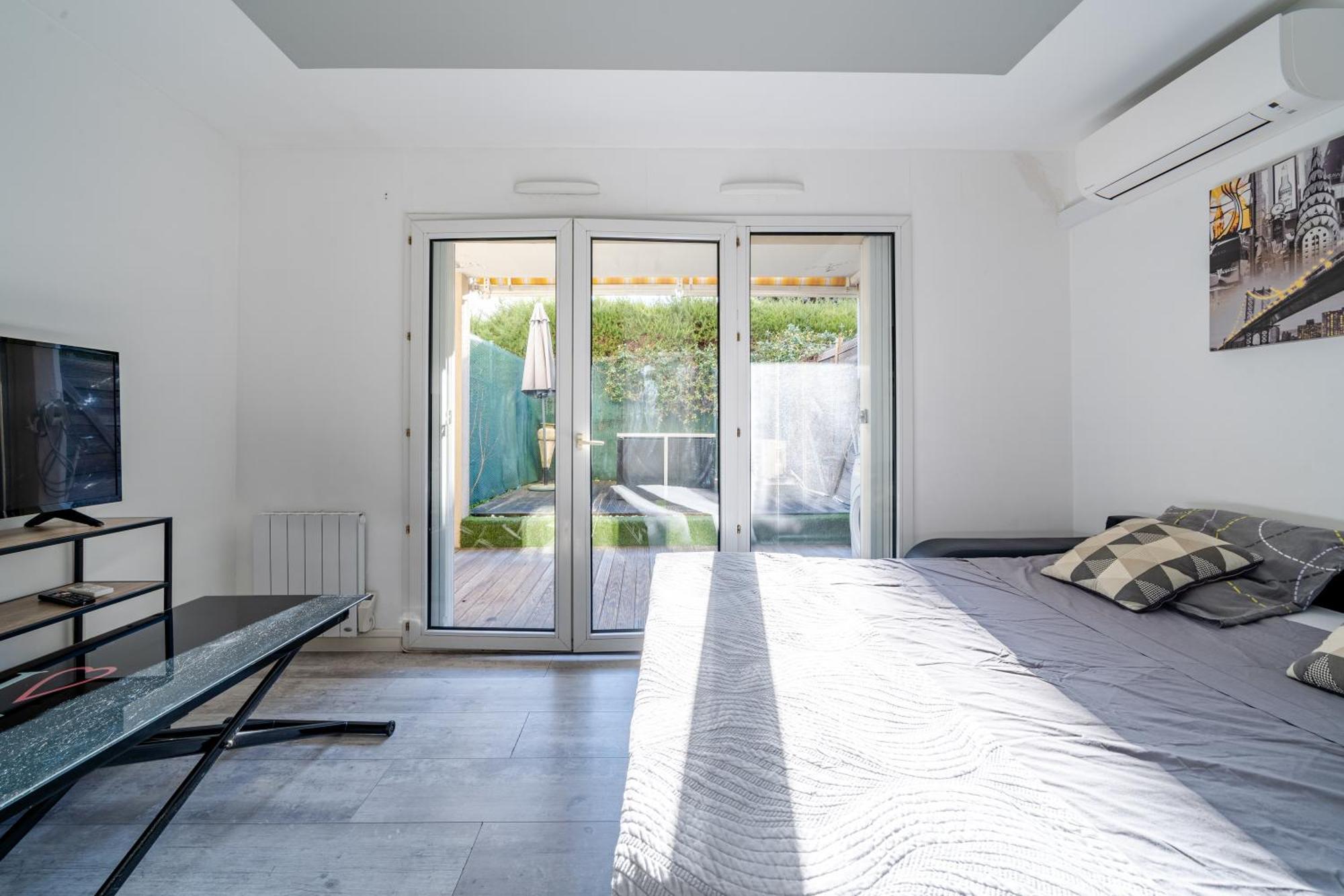 Charmant Studio Cagnes-sur-Mer Zewnętrze zdjęcie